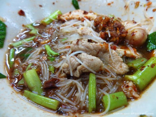 Thin boat noodles