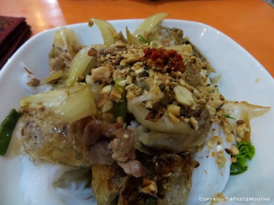 Spring rolls with noodles