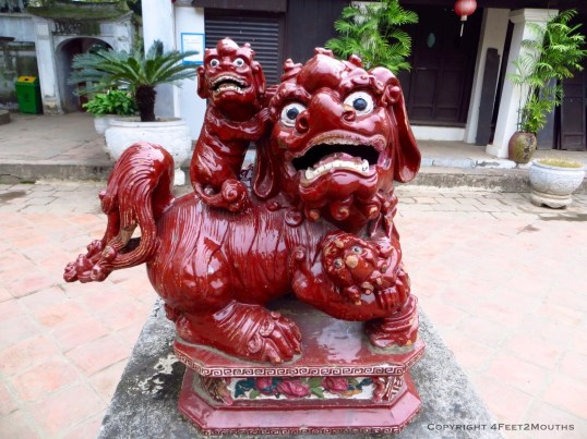 Temple of Literature guard dogs