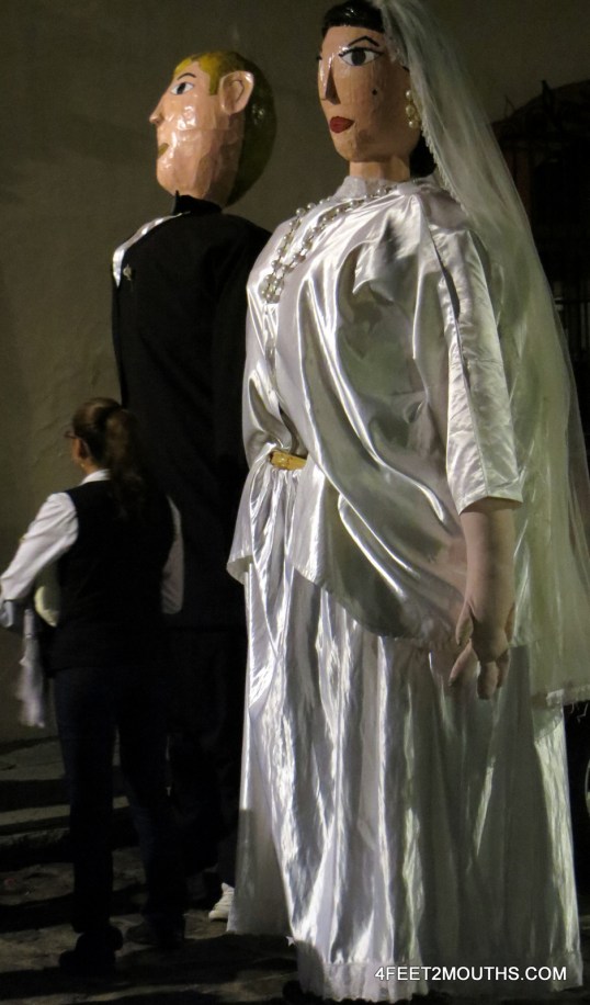 Bride & groom waiting for one of the Oaxaca's many parades